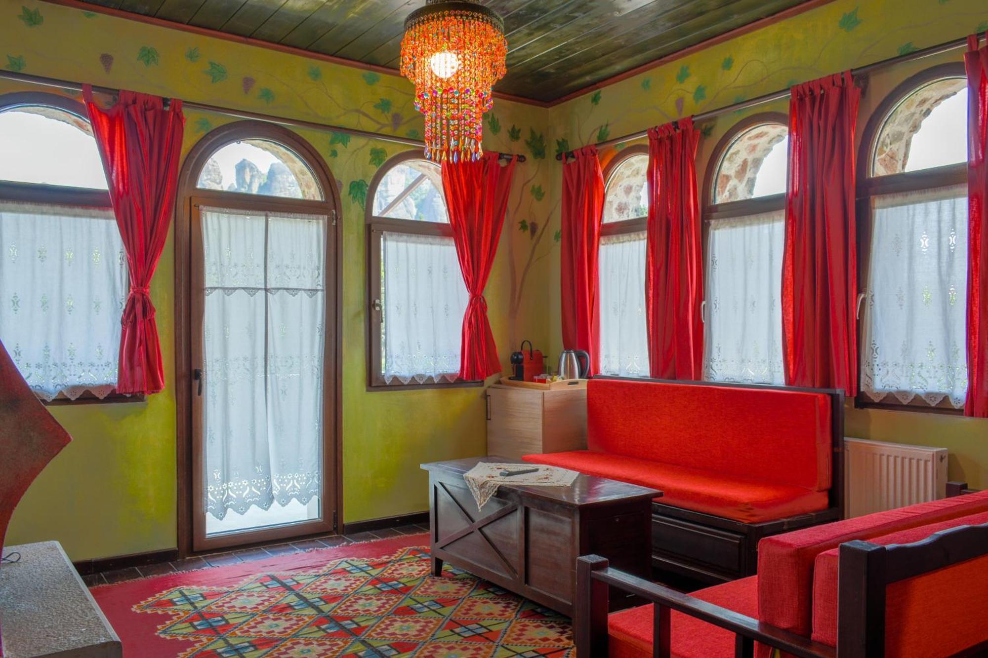 Monastiri Guesthouse Kalampáka Bilik gambar